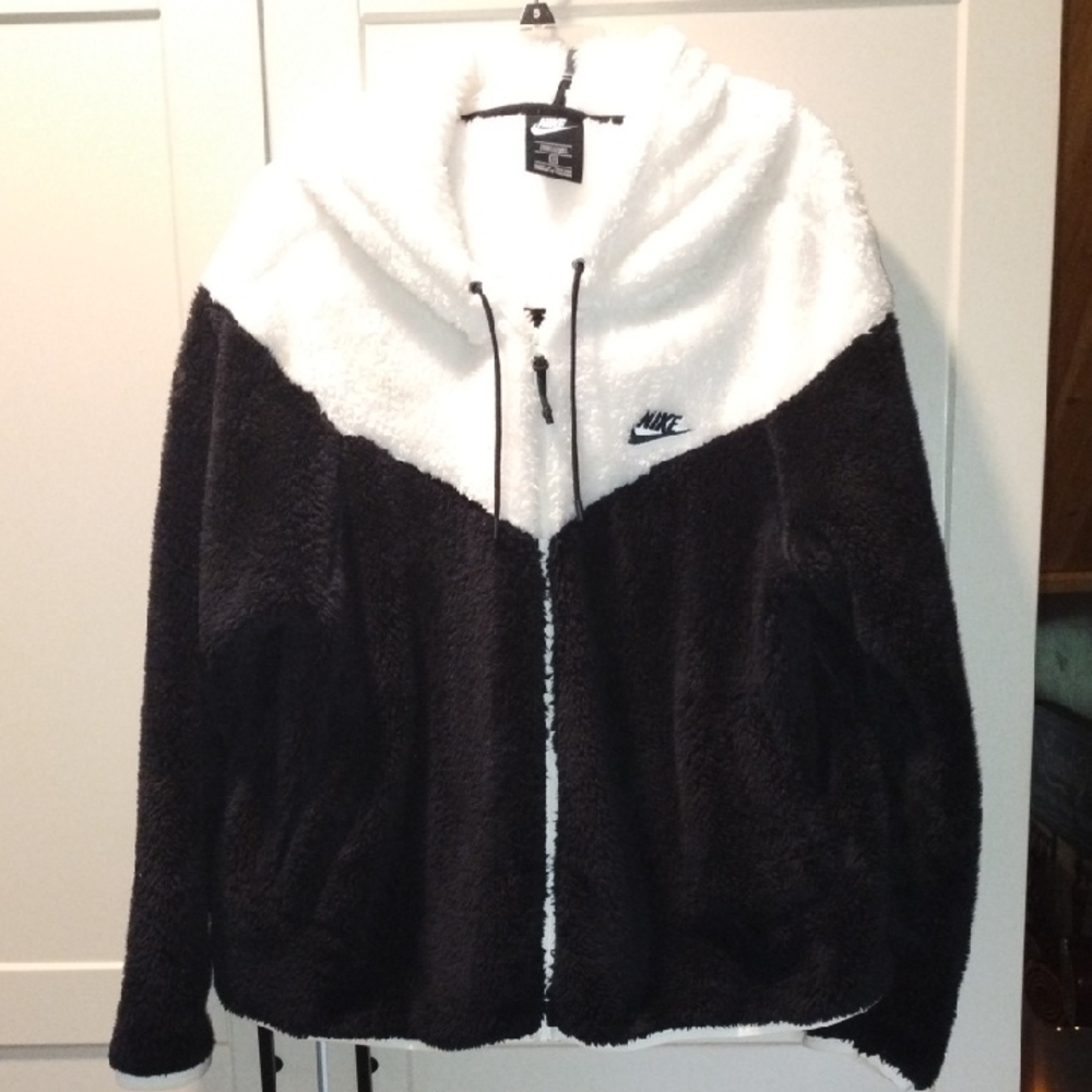 Nike Women’s Black & White Teddy Sherpa Zip Hoodie